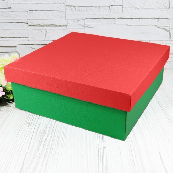 Новорічна коробка для подарунків "№1 червоно-зелена" (25х25х9)