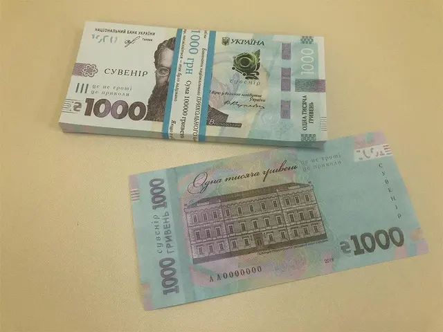 Сувенирные деньги "1000 гривен"